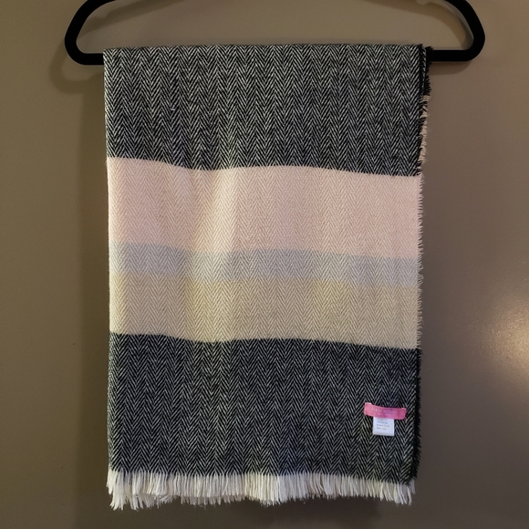 Isaac Mizrahi Striped Blanket Scarf - Picture 15 of 15